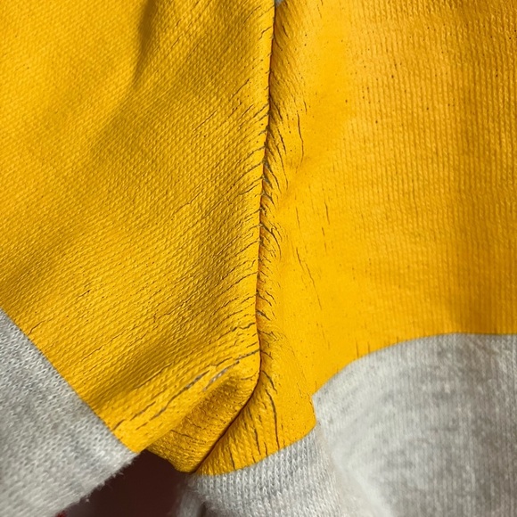 NFL Team Apparel KC Chiefs Pullover Hoodie, Youth Small, White/Red/Yellow - Picture 6 of 6